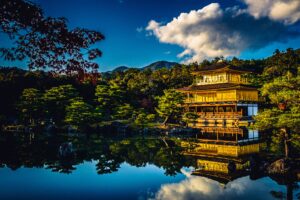 kyoto Kinkaku-ji (Golden Pavilion)